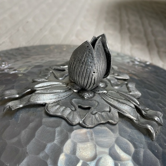 VTG Rodney Kent hand-forged hammered aluminum covered dish w/ Pyrex dish 1950s - Picture 12 of 17
